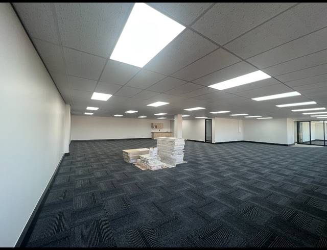 393M² OFFICE TO LET IN ROSEBANK